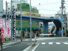 みなさんならどちらを渡りますか！？