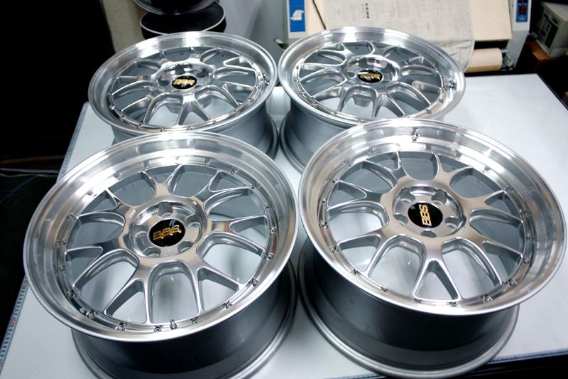 BBS-LM-RがBBS-RS-GT・MP(ミラーポリッシュ)限定発売品と同質 BBS-LM-RがBBS-RS-GT・MP(ミラーポリッシュ)限定発売品と同質