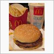 今日のディナーは、地元「マクドナルド」ダブルクウォーターパウンダー・チーズセット