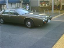 ナンデスカこの車