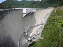 家族でお出かけ　温井ダム→魅惑の里