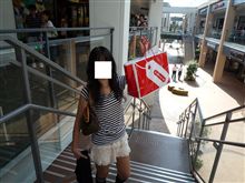 アウトレットでお買い物。