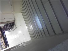 この地下室へ向かう階段を進む勇気無くして、選ばれたRRパイロットを名乗るなど到底及ぶべくも無かろう。してその地下室なるは
