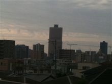 朝…。
