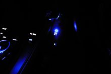 Pスイッチ打ち換えとシフトレバー照明LED化、足元照明青色化完了しました。