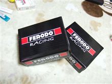 ブレーキパッドは、フェロードです 