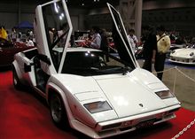 スーパーカー＝カウンタックの図 