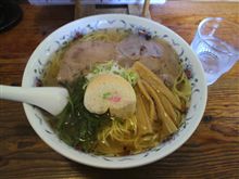 函館ラーメンきらら　黄砂で洗車 