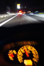 高速 大 ”行進” ・・・