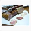 肉を燻して来たヨ