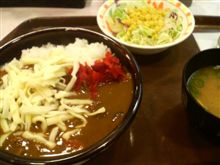 今日は勤労をしながら誕生日を祝う日