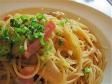 今日のランチは、「La Pauza」本日のパスタ　650円＋大盛100円