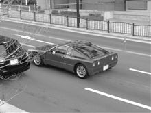 この車はなんですか？