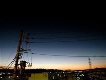寒空のエンジン水洗い。