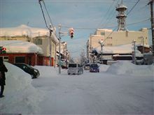そして雪は降り続けるのであった