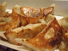 今日のランチは、「餃子の王将」テイクアウト焼き餃子2人前