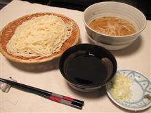 今日のランチは、馬券店長のお土産「五島うどん」