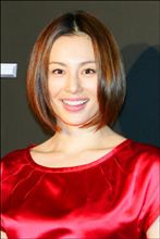 米倉涼子vs飯島直子 日本代表"クーガー女"の放送禁止用語バトル<(`ω´)> 米倉涼子vs飯島直子 日本代表"クーガー女"の放送禁止用語バトル<(`ω´)>