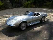 1/18 CHEVROLET CORVETTE 1969 (AUTOart) 1/18 CHEVROLET CORVETTE 1969 (AUTOart)