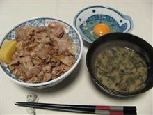 今日のディナーは、スマ僧手作り「すた丼」