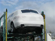 カバー付きの車両が・・・・