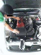 仲間の作業のお手伝いの名目で・・・