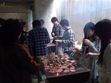 今日は、学校でバーベキュー大会♪