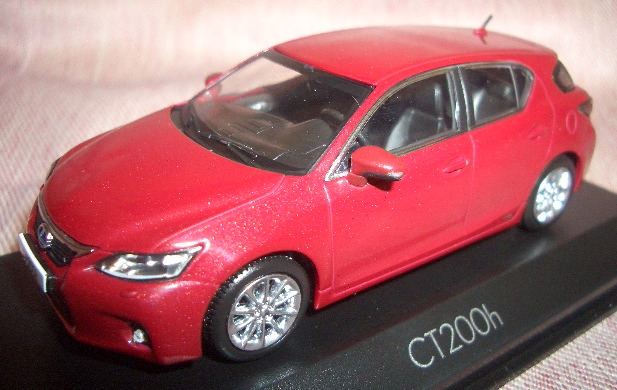 1/43ミニチャンプスのレクサスCT200hです♪｜てつ230のブログ