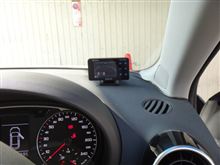Audi A1にGPSレーダー探知機取り付け