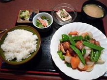 飲む前に食う！