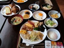 朝食バイキング