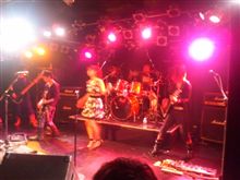 今日は後輩のライブに行ってきました！