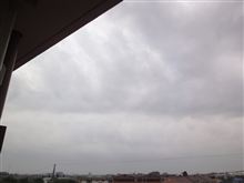 ５月１７日　鈍よりと曇り空な火曜日、おはです～♪