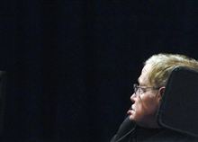 「天国も死後の世界もない」、英物理学者ホーキング氏が断言
