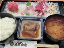 今日のランチは、「丸冨水産」刺身定食 680円