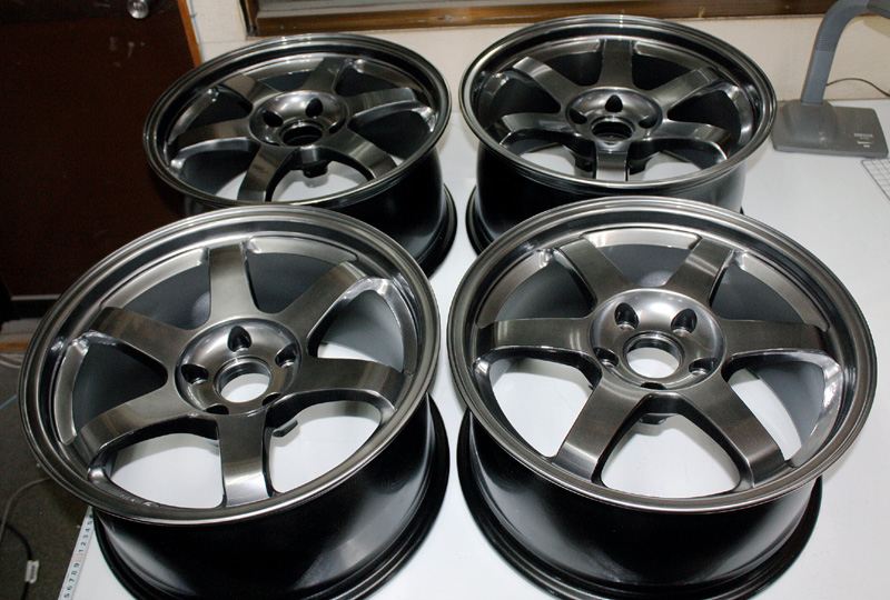 送料無料の商品 うのにもお得な HD社 9キャストホイール