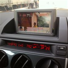 暑さも