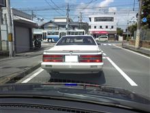 珍車発見　そういえば最近みんなこんな屋根になったなあ・・・