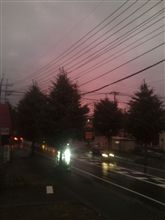 空が怪しいピンク色