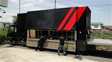 Team TAISAN のトランスポーター(ポルシェ積載車両)がキター！！