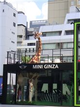 銀座でキリンを発見♪