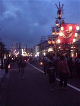 さぁいよいよ花車が総社に入ります