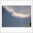 この雲は…