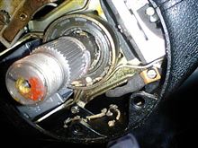 ステアリングコラム コンタクトリングの交換 ステアリングコラム コンタクトリングの交換