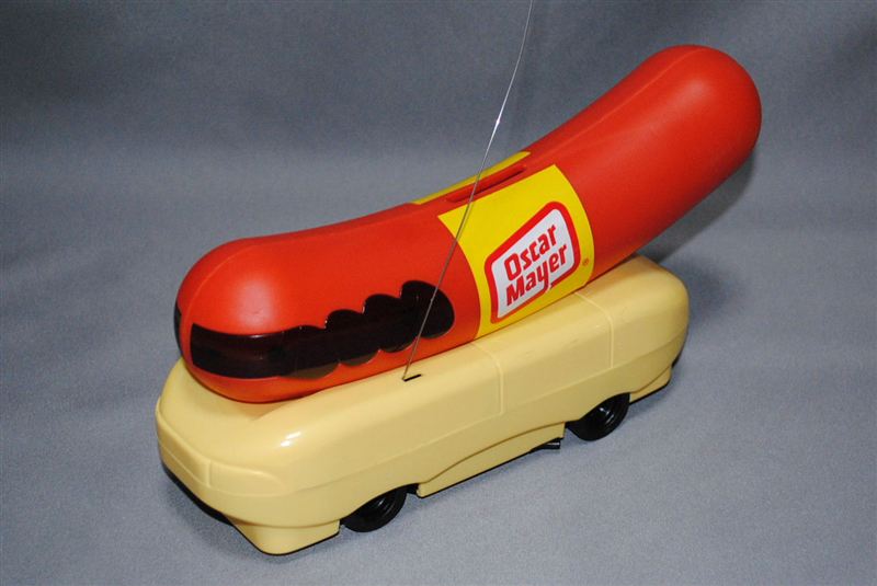 Amazon.co.jp: ナスカー/Oscar Mayer ウインナーモービル