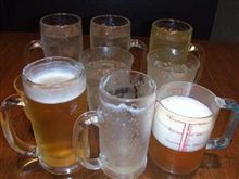 ビールジョッキの中と小?(;´д`) ビールジョッキの中と小?(;´д`)