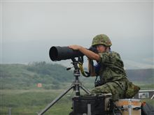 戦場カメラマン　(-。-)y-゜゜゜