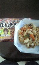 お昼は焼きうどん。。