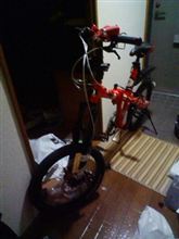 通勤用、兼車載用自転車到着…