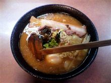 にんにくと焦がし醤油の香りに誘われて